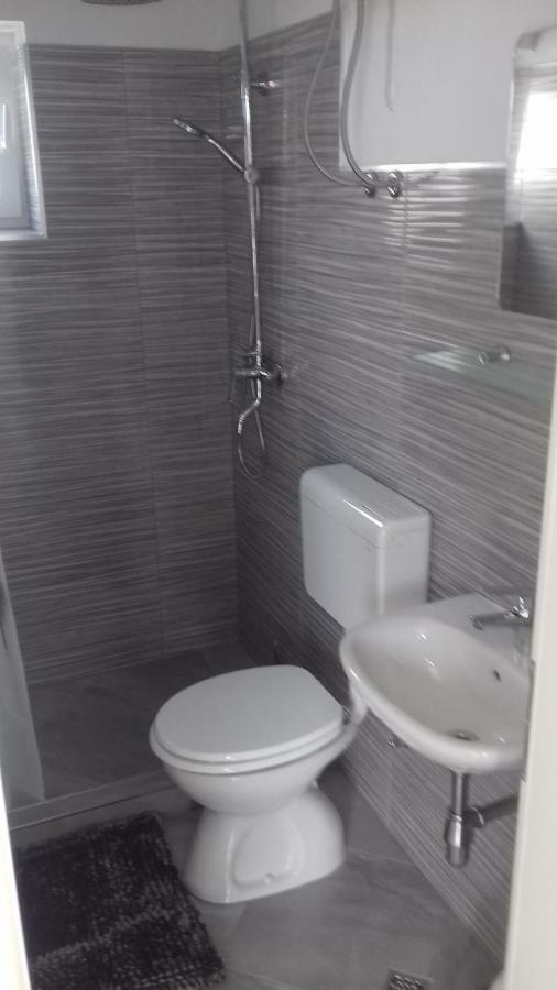 Apartament Studio Ela Baška Voda Zewnętrze zdjęcie